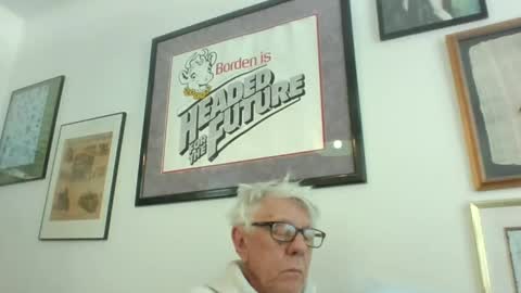 Snapshot of bestshot1951 chatting on 02.27.26 bestshot1951 online show from 02.27.26