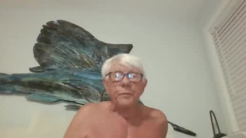 Snapshot of bestshot1951 chatting on 03.18.26 bestshot1951 online show from 03.18.26