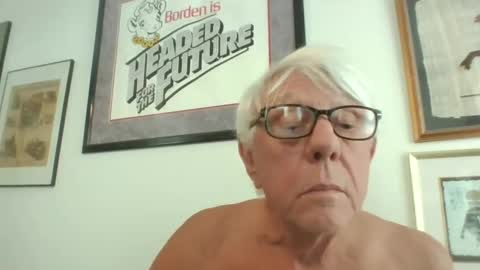 Snapshot of bestshot1951 chatting on 04.13.26 bestshot1951 online show from 04.13.26