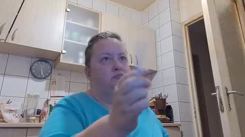 bethnorth online show from 10.20.25