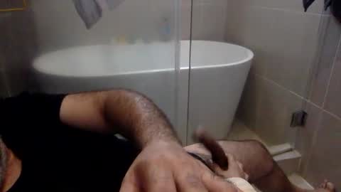 Virtual Gentleman online show from 12.31.24