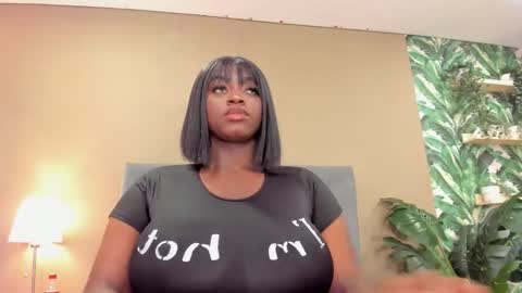 Snapshot of betsybennet chatting on 02.15.26 BETSY online show from 02.15.26