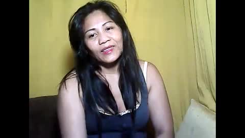 Snapshot of betty_83 chatting on 12.22.25 betty_83 online show from 12.22.25