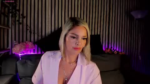 Snapshot of betty_brock chatting on 06.16.26 Betty online show from 06.16.26