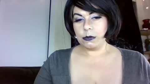 Snapshot of betty_spen_dom_kink chatting on 03.11.25 Bettyspence team lolly online show from 03.11.25