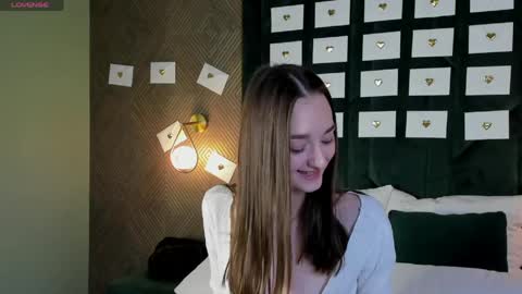 Snapshot of betty_watts chatting on 06.07.26 Kelly online show from 06.07.26