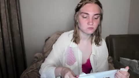 Snapshot of betty_witchy chatting on 07.07.26 Dory make me happier online show from 07.07.26