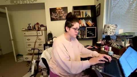 Snapshot of bettycake666 chatting on 12.16.24 Betty Cake online show from 12.16.24