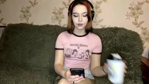 Snapshot of bettyemaixner chatting on 04.14.26 Tessa online show from 04.14.26