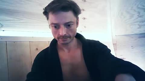 Snapshot of beukenstein chatting on 01.12.25 . online show from 01.12.25