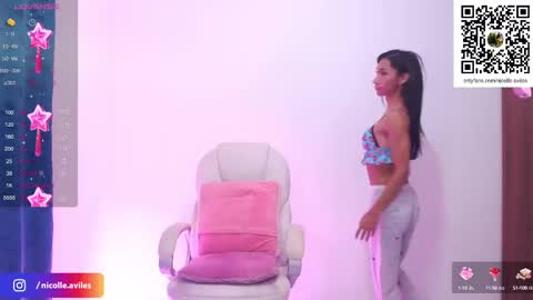 Nicolle Aviles online show from 02.14.25