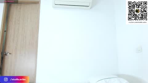 Nicolle Aviles online show from 11.08.25