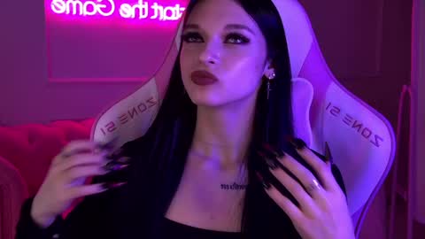 Beverly online show from 02.20.25