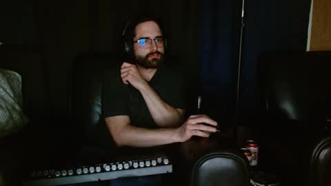 Snapshot of bexysarker chatting on 01.03.25 BexySarker online show from 01.03.25