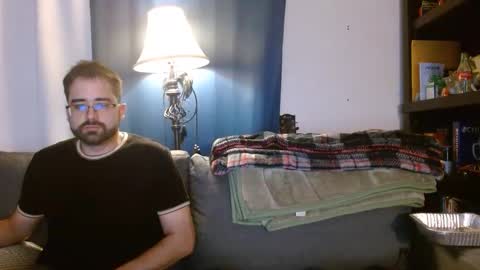 Snapshot of bexysarker chatting on 10.30.25 BexySarker online show from 10.30.25