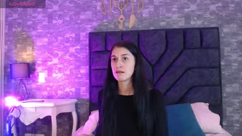 Snapshot of bey_fg chatting on 03.25.26 bey online show from 03.25.26