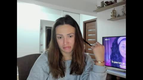 Snapshot of beyoncedoll chatting on 01.26.25 BeyonceDoll Twitter DollBeyonce online show from 01.26.25