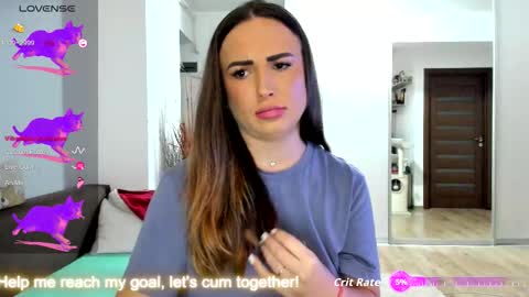 Snapshot of beyoncedoll chatting on 10.07.25 BeyonceDoll Twitter DollBeyonce online show from 10.07.25