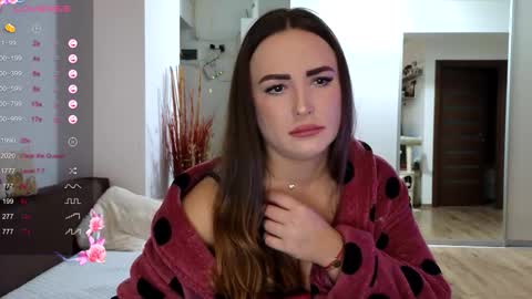 Snapshot of beyoncedoll chatting on 12.05.25 BeyonceDoll Twitter DollBeyonce online show from 12.05.25