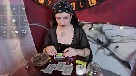 Snapshot of beyondsteel chatting on 11.01.25 beyondsteel online show from 11.01.25