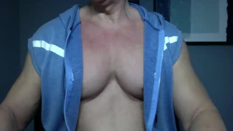 BGDKMUSCLEGUY - SELECTED BY CHATURBATE AS A TOP BROADCASTER FOR 2023 online show from 12.31.24