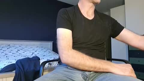 My name is David and if you like public exhibitions you wont be disappointed with me LoL - My favorite vibes is 44  online show from 01.02.25