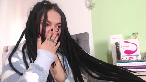 BiaBia online show from 12.25.24