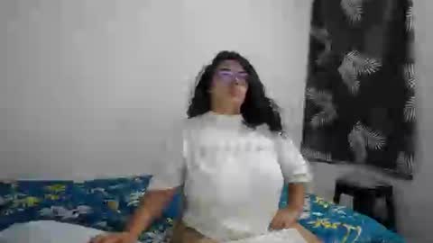 Bianca Tuesday to Sunday from 2am to 6am UTC-5 online show from 06.12.26