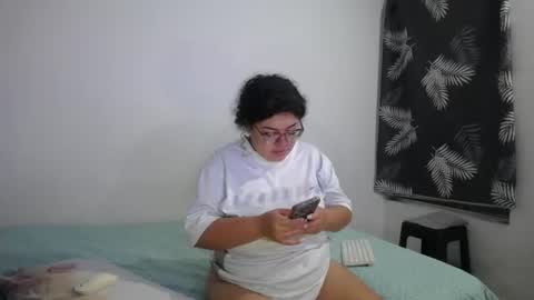 Bianca Tuesday to Sunday from 2am to 6am UTC-5 online show from 07.15.26