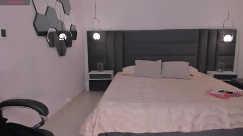 Bianca Pierce online show from 11.08.25