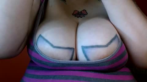 Snapshot of bianka_star_ chatting on 11.06.25 bianca online show from 11.06.25