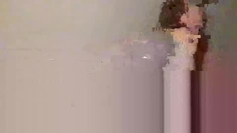 Ellie  online show from 12.03.24