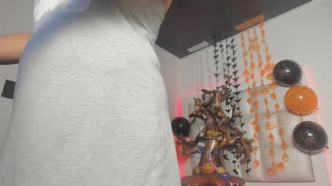 bibiana_js_ online show from 10.15.25