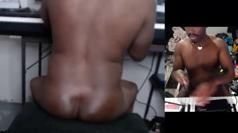 BicepsandFrot online show from 09.16.25