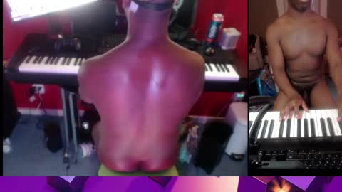 Snapshot of bicepsandfrot chatting on 02.03.26 BicepsandFrot online show from 02.03.26