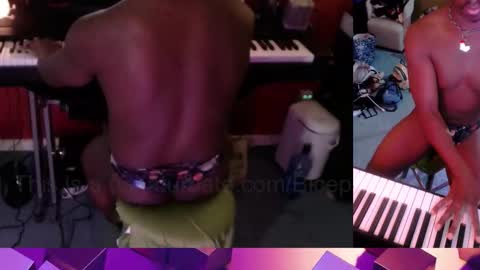 Snapshot of bicepsandfrot chatting on 02.16.26 BicepsandFrot online show from 02.16.26