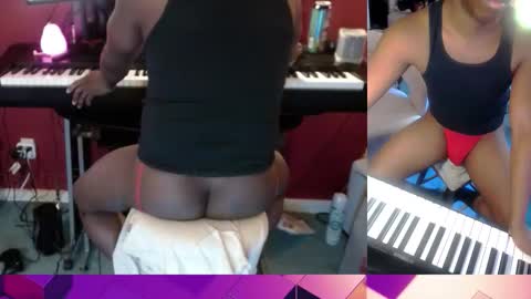 Snapshot of bicepsandfrot chatting on 02.19.26 BicepsandFrot online show from 02.19.26