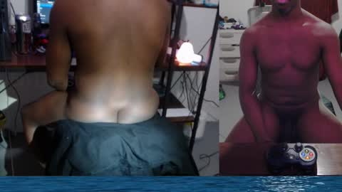 Snapshot of bicepsandfrot chatting on 04.07.26 BicepsandFrot online show from 04.07.26