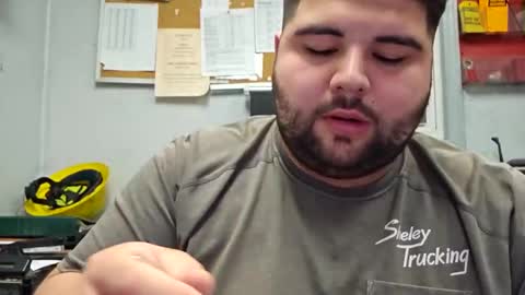 Snapshot of bienguero chatting on 12.25.24 Bienguero online show from 12.25.24