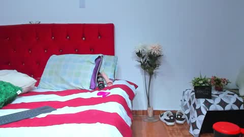 Snapshot of big_dicktop23 chatting on 01.12.25 john and cris online show from 01.12.25