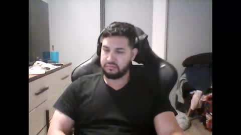 Snapshot of big_latin_boy_full_cum chatting on 12.16.24 latinBoyHuge online show from 12.16.24