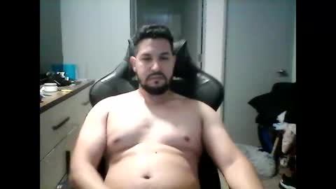 Snapshot of big_latin_boy_full_cum chatting on 12.18.24 latinBoyHuge online show from 12.18.24