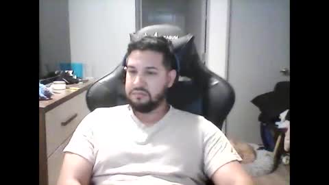 Snapshot of big_latin_boy_full_cum chatting on 12.18.24 latinBoyHuge online show from 12.18.24