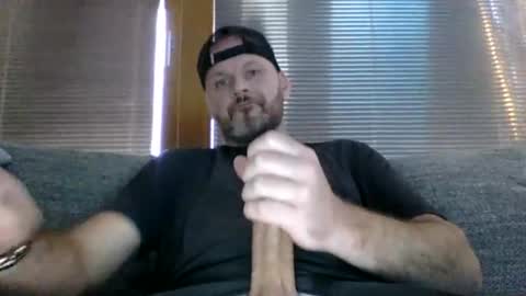 Snapshot of bigapolllo chatting on 12.16.24 Bigapolllo online show from 12.16.24