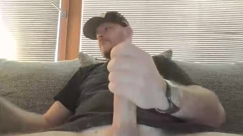 Snapshot of bigapolllo chatting on 11.19.25 Bigapolllo online show from 11.19.25