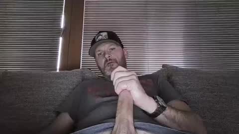 Snapshot of bigapolllo chatting on 11.26.25 Bigapolllo online show from 11.26.25