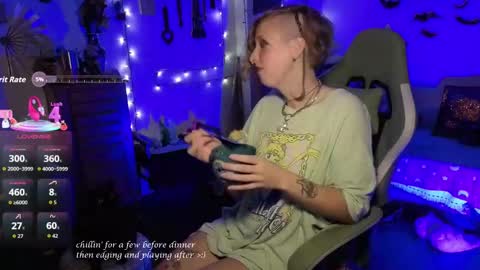 Snapshot of bigbearandbunny chatting on 10.16.25 bigbearandbunny online show from 10.16.25