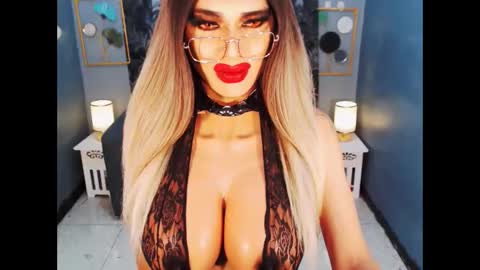Loraine Cruz online show from 05.29.26