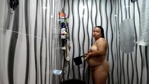 Snapshot of bigboobslyn chatting on 09.21.25 bigboobslyn online show from 09.21.25