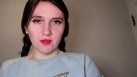 Isabella online show from 01.25.25